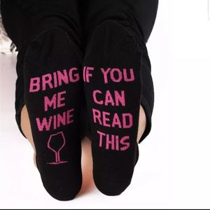 Bring Me Wine If You Can Read This. Ankle Socks